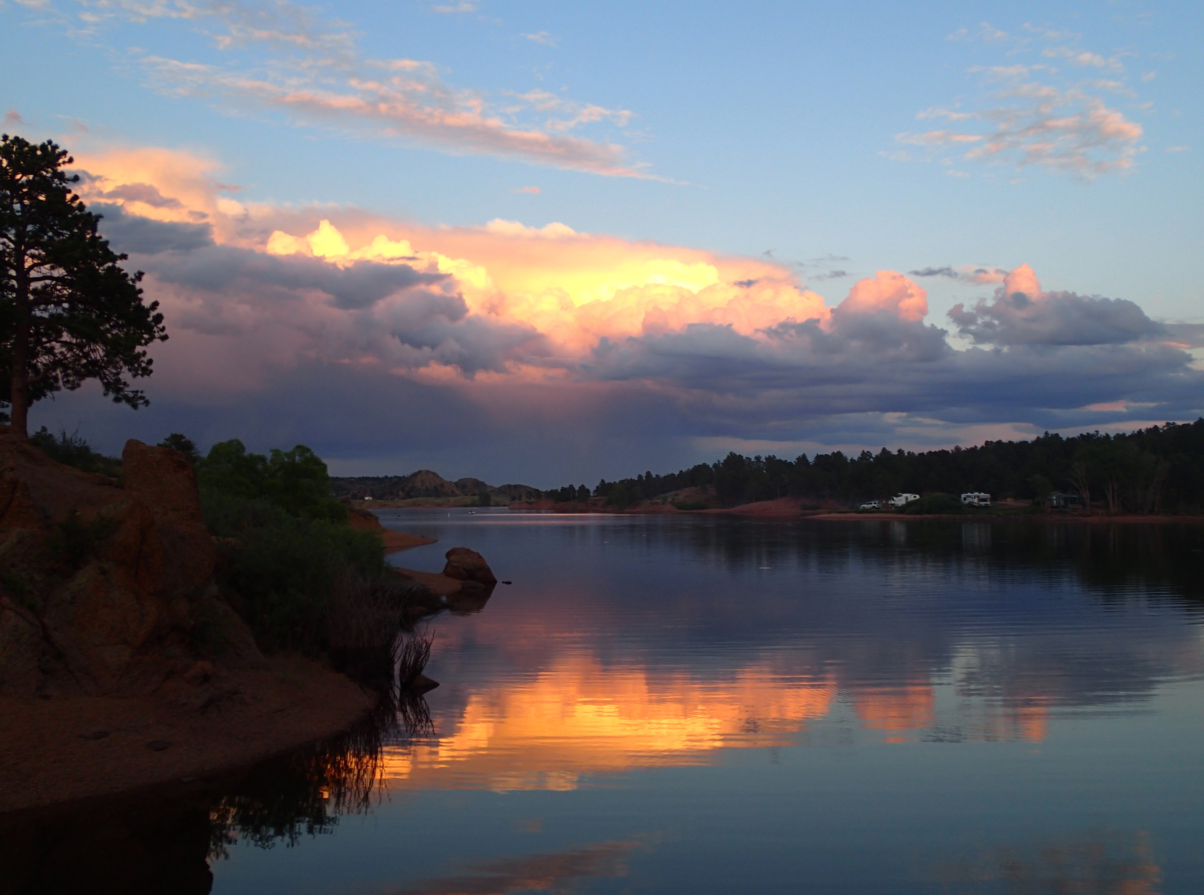 Lake_Sunset campground.jpg